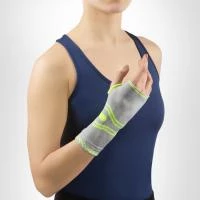 Повязка- фиксатор на лучезапястный сустав (с силиконовыми вставками) SB P01 "Интерлин" Повязка- фиксатор на лучезапястный сустав (с силиконовыми вставками) SB P01 "Интерлин"